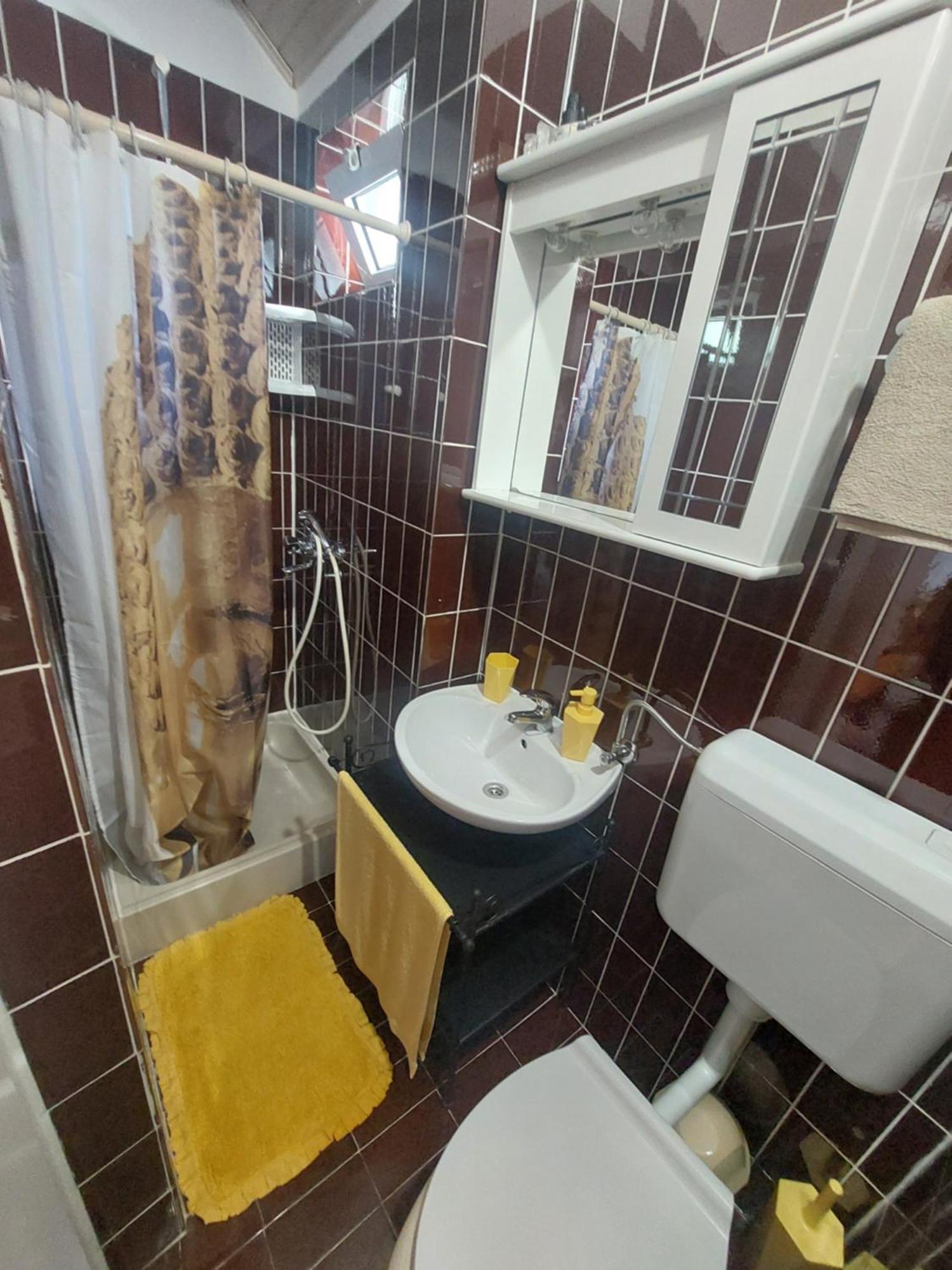 Apartment Tonci ラブ エクステリア 写真